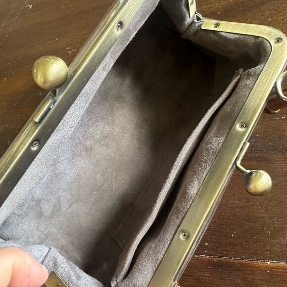 Handmade Genuine Leather Floral Embossed Real bamboo Handle Satchel/Crossbody - Picture 14 of 15